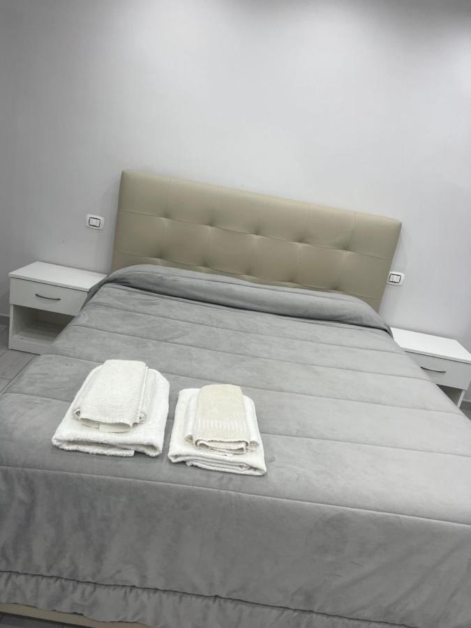 Smart'S House Deluxe Quartieri Spagnoli Неаполь Екстер'єр фото